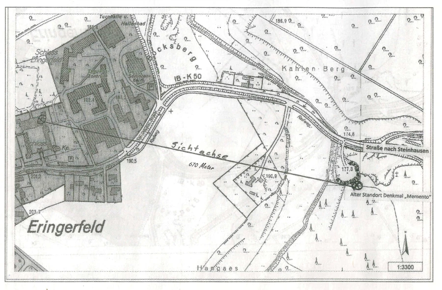 Kartenausschnitt von Eringerfeld mit einer eingezeichneten Sichtachse von 670 Metern vom Schloss zum alten Standort des Denkmals „Memento“ an der Straße nach Steinhausen